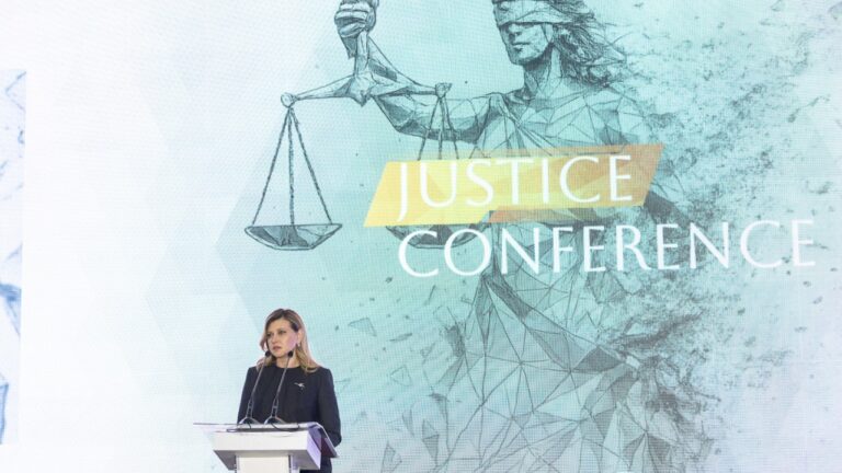 Фото для новини:Перша леді України Олена Зеленська взяла участь у Justice Conference, що відбулася в Києві