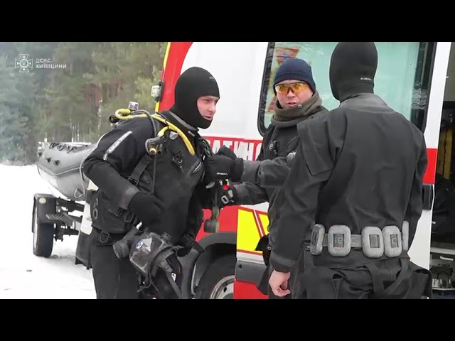 Фото для новини:Київщина: вже тиждень тривають пошукові роботи водія авто, яке провалилося під лід