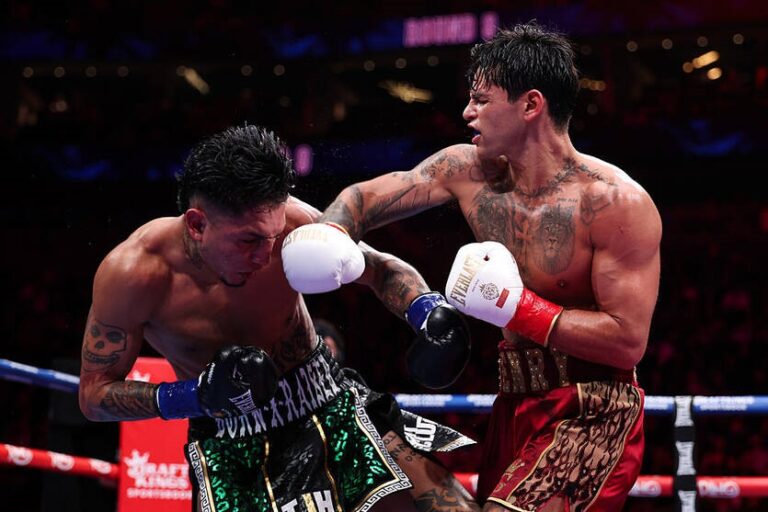 Фото для новини:Американець домінував і забрав титул у Барріоса