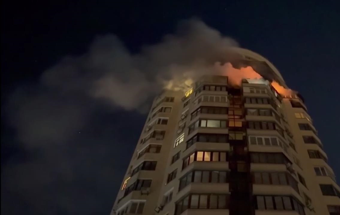 Фото для новини:Атака на Київ: числені пошкодження у п'яти районах