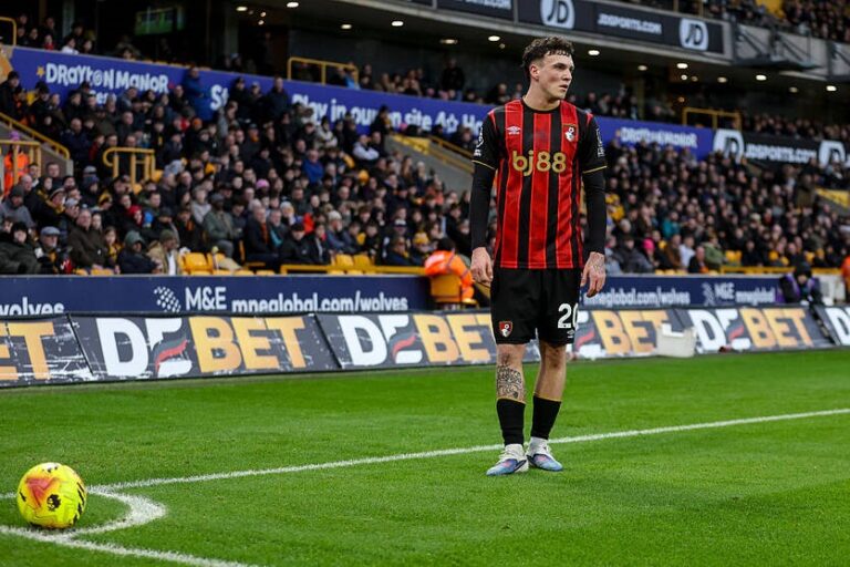 Фото для новини:Борнмут викупить захисника у Мілана за 19 млн євро