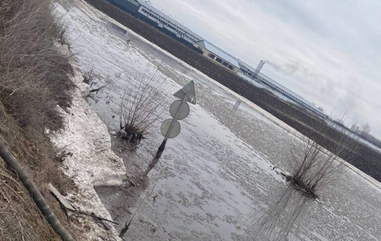 Фото для новини:Через негоду на Полтавщині перекриють рух транспорту