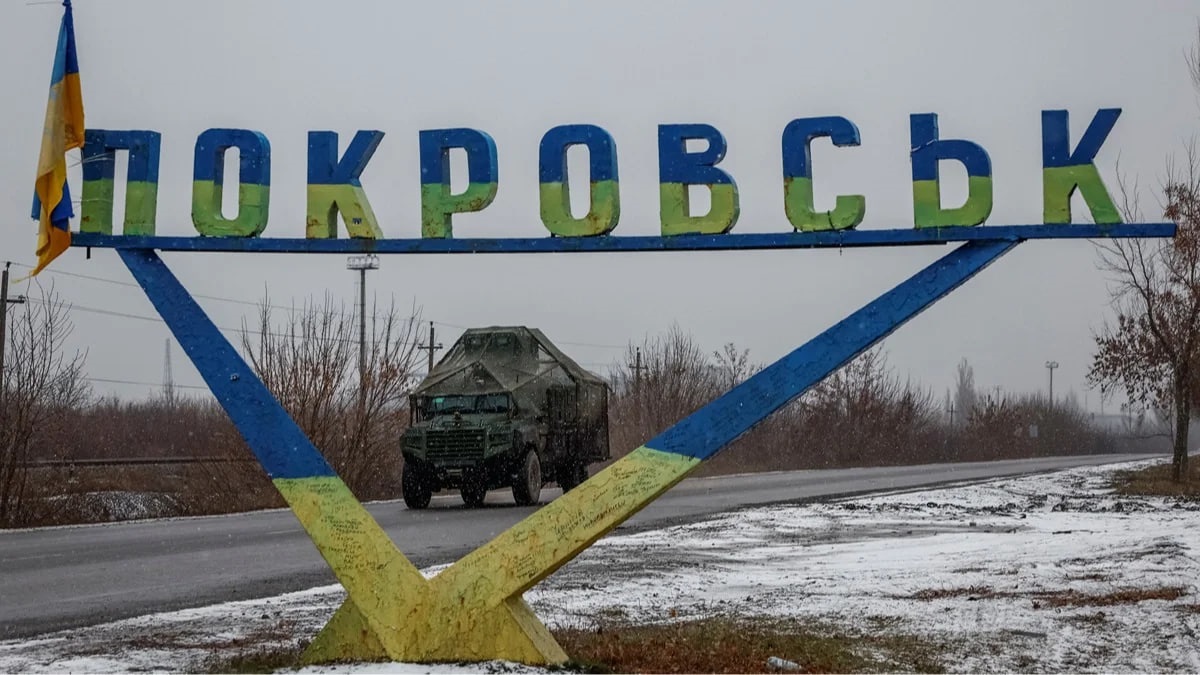 Фото для новини:DeepState: РФ поглинає Мирноград і тисне на Покровськ