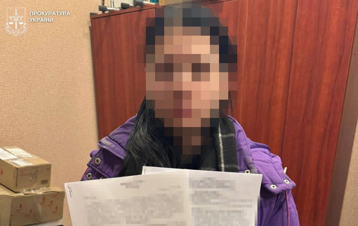 Фото для новини:Дівчина, яка "заманила" поліцію на місце теракту у Львові, отримала підозру