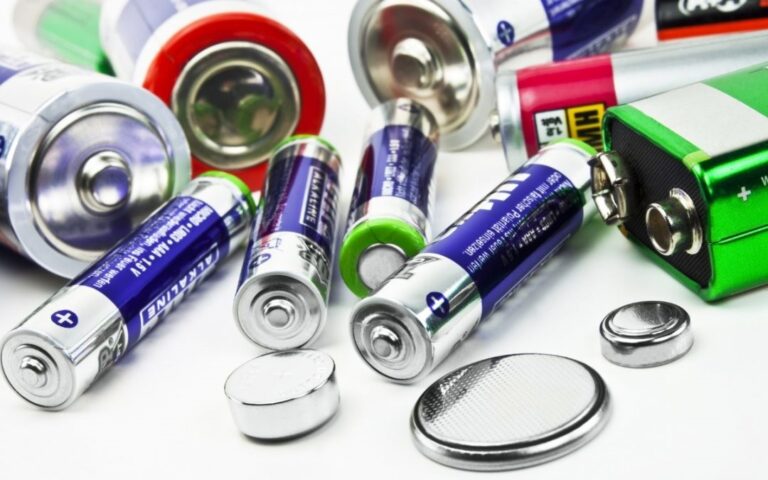 Фото для новини:Енергетична автономність: правила підбору формату живлення для гаджетів