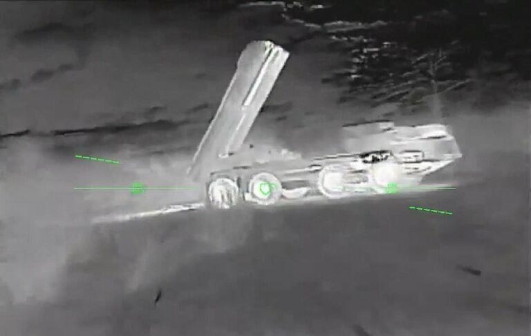 Фото для новини:Генштаб: Дрони знищили кораблі й літаки РФ в Криму