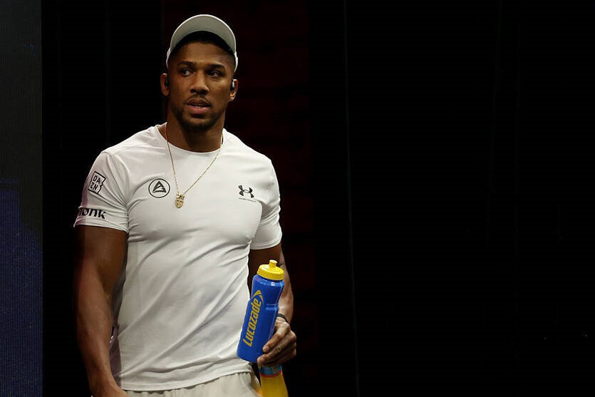 Фото для новини:Голуб розповів, як трагедія в Нігерії вплинула на Джошуа