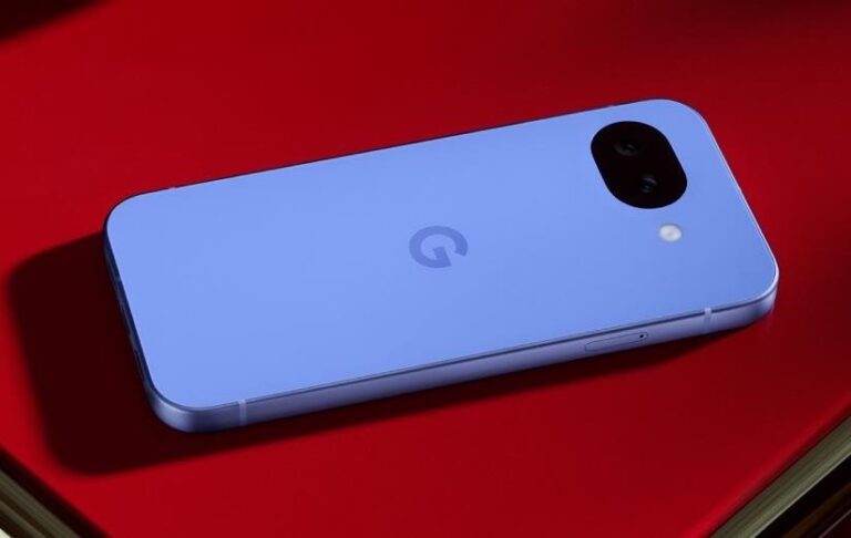 Фото для новини:Google представила середньобюджетний Pixel 10a