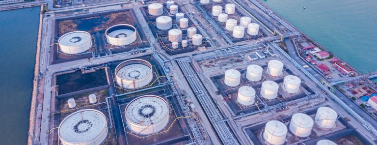 Фото для новини:Іран втрачає частку нафтового ринку Китаю через високі знижки Росії - ЗМІ