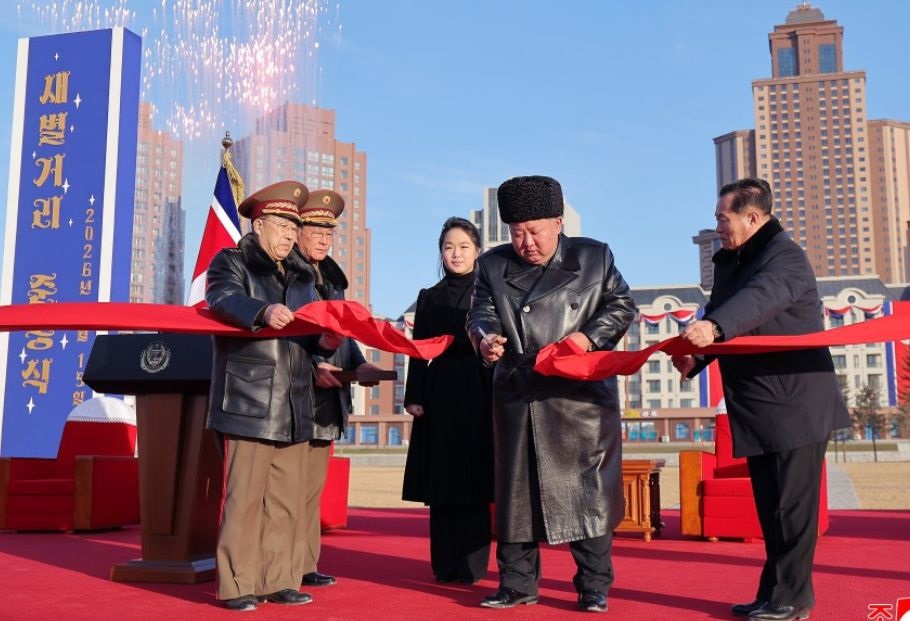 Фото для новини:Кім Чен Ин відкрив вулицю вбитих "героїв" російської війни проти України