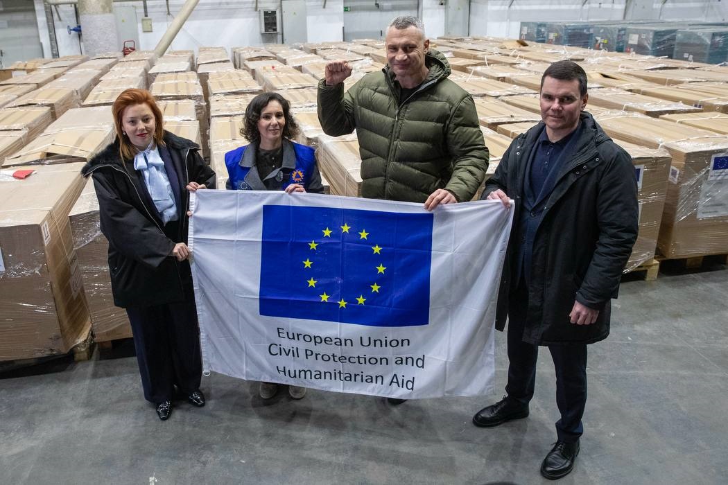 Фото для новини:Київ отримав другу партію генераторів від ЄС