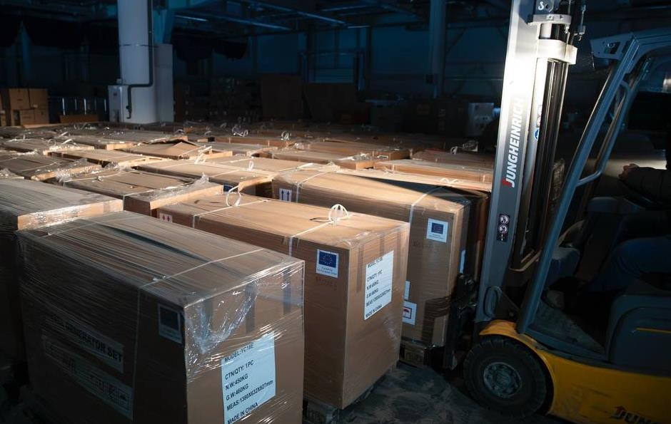 Фото для новини:Київ отримав від Євросоюзу 177 генераторів