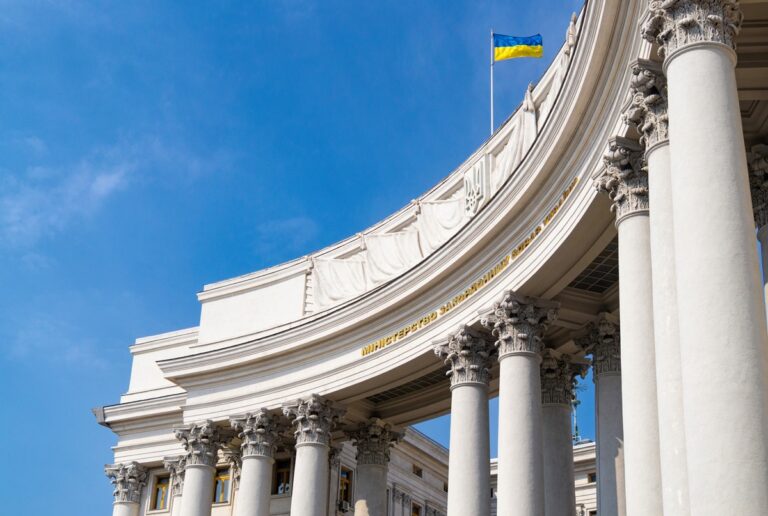 Фото для новини:Крим був, є і буде Україною - заява МЗС до Дня спротиву окупації