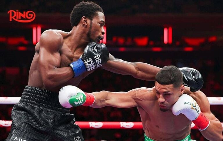 Фото для новини:Кривдник Берінчика успішно повернувся в бокс, зупинивши екс-бійця Ломаченка