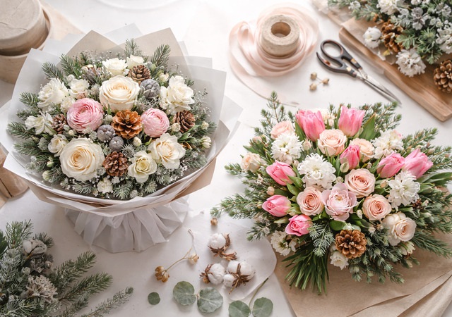 Фото для новини:Квіткова доставка без сюрпризів: які київські сервіси відповідають фото та опису