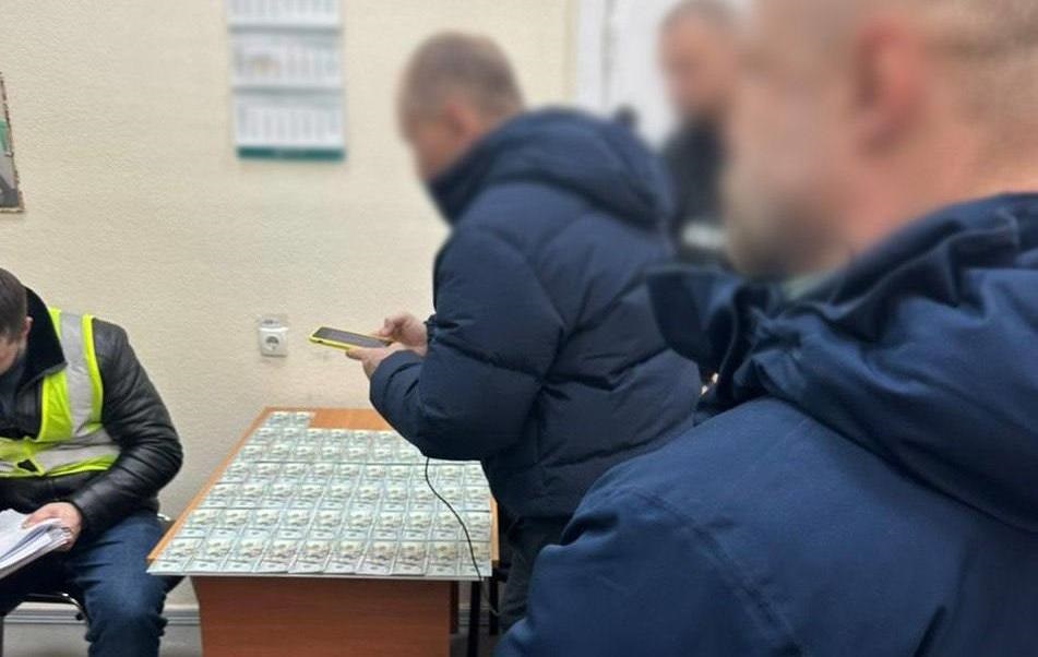 Фото для новини:Лікар вимагав хабар у ветерана ЗСУ за "вирішення питання" з інвалідністю