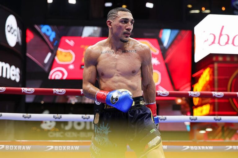 Фото для новини:Лопес офіційно оголосив про перехід в інший дивізіон