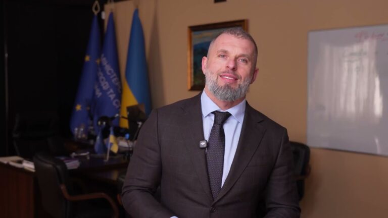 Фото для новини:Розпочато конкурс Грантів Президента України для молоді з малих територіальних громад