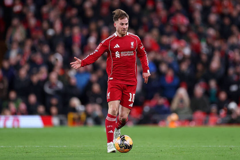 Фото для новини:МЮ націлився на півзахисника з клубу-конкурента