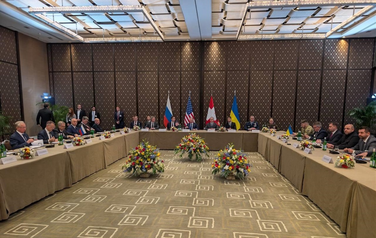 Фото для новини:МЗС заявило про "принципову домовленість" в Женеві