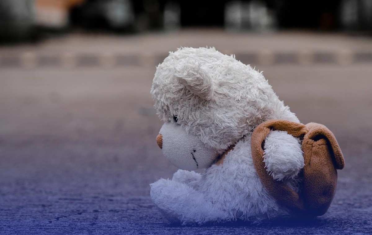 Фото для новини:На Дніпропетровщині батьки-вихователі били та морили голодом дітей