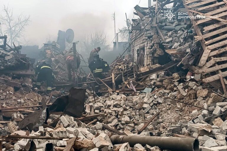 Фото для новини:На Дніпропетровщині внаслідок ударів РФ постраждали неповнолітні