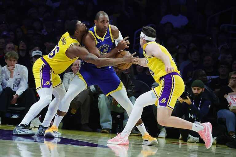 Фото для новини:НБА: Лейкерс обіграли Голден Стейт