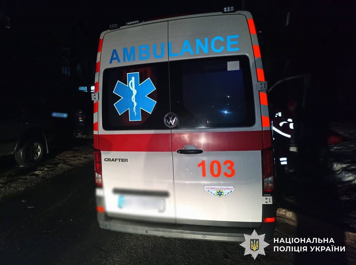 Фото для новини:П'яний киянин побив медиків, котрі прибули на виклик