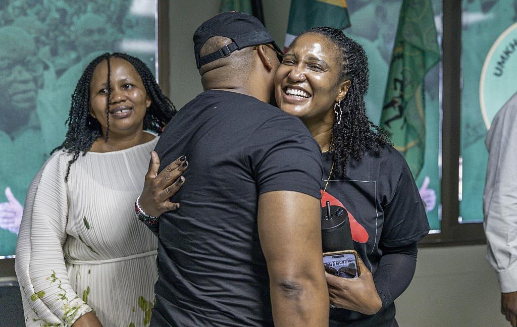 Фото для новини:ПАР вертає з Росії громадян, яких "змусили" воювати проти України