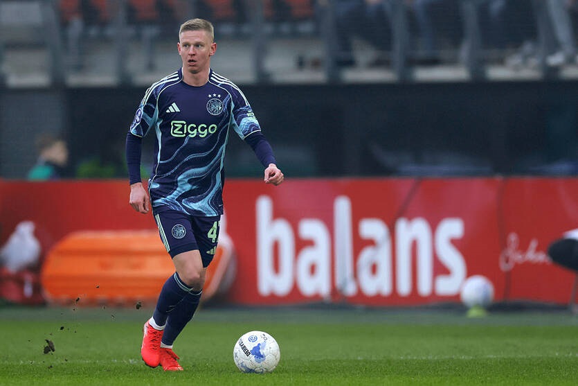 Фото для новини:Перший вихід у футболці Аякса: стали відомі оцінки Зінченка