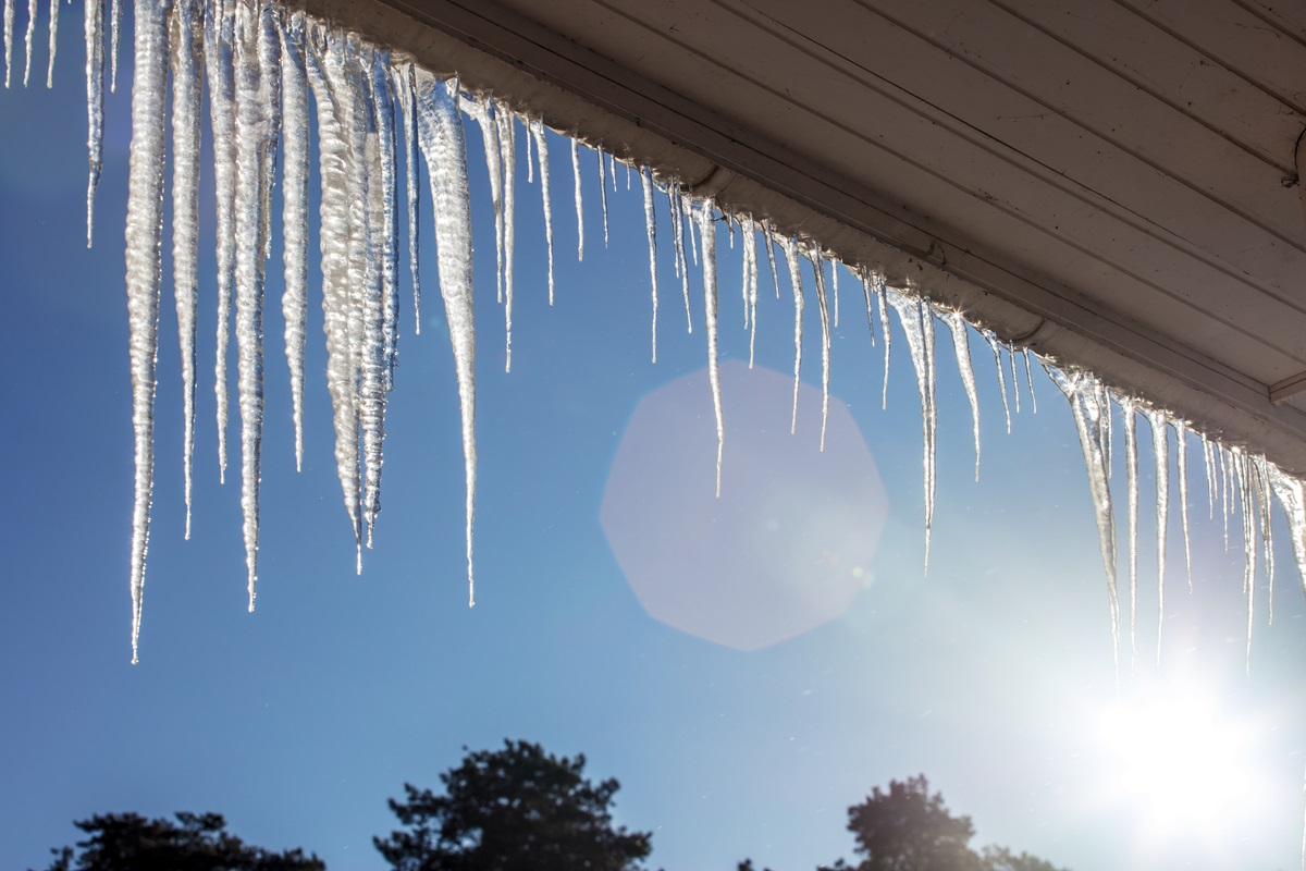 Фото для новини:Помірні опади та ожеледиця: погода на початку тижня