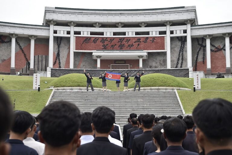 Фото для новини:Правозахисники переповіли про страти в КНДР за перегляд Гри в кальмари