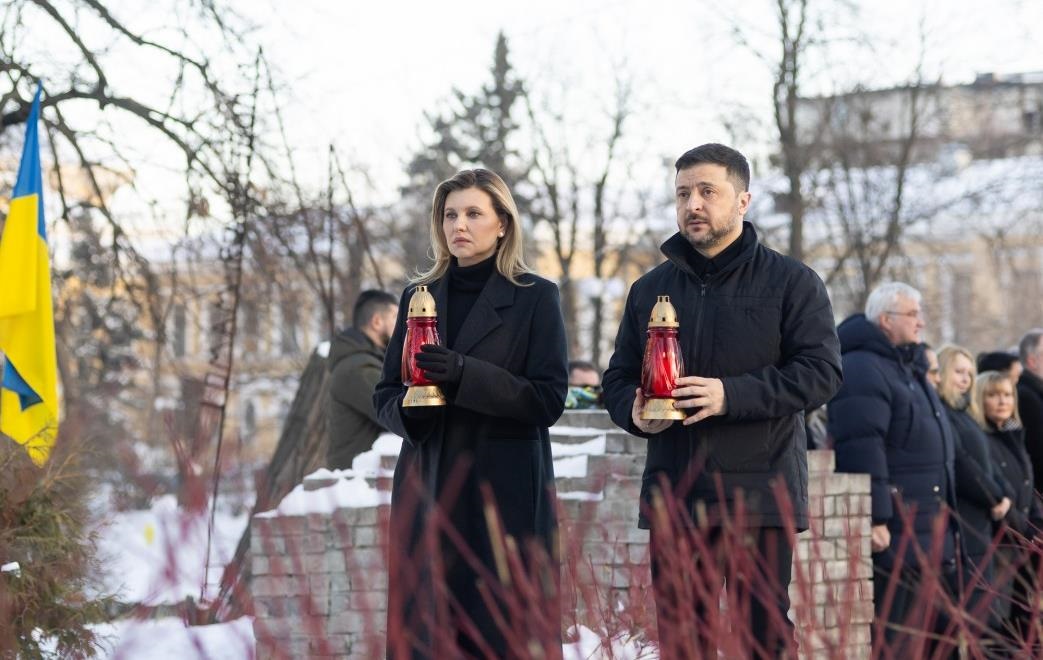 Фото для новини:Президент вшанував пам&rsquo;ять героїв Небесної Сотні