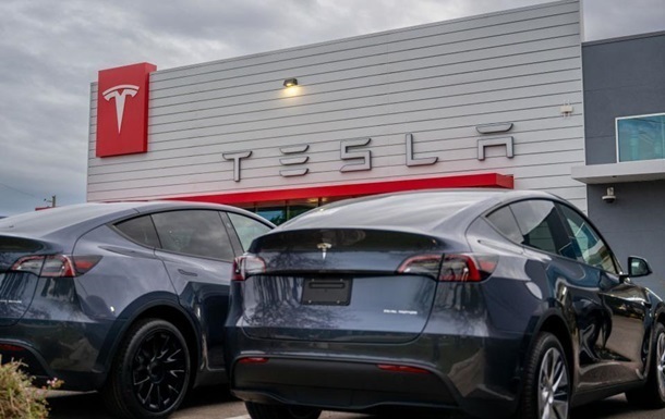 Фото для новини:Продажі Tesla у Європі падають 13-й місяць поспіль