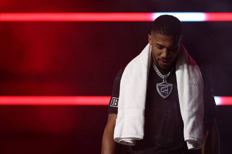 Фото для новини:Промоутер оцінив перспективу сенсаційного бою Джошуа - Ф&rsquo;юрі