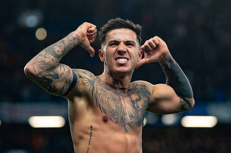 Фото для новини:ПСЖ має намір зробити зірку Челсі обличчям оновленої команди