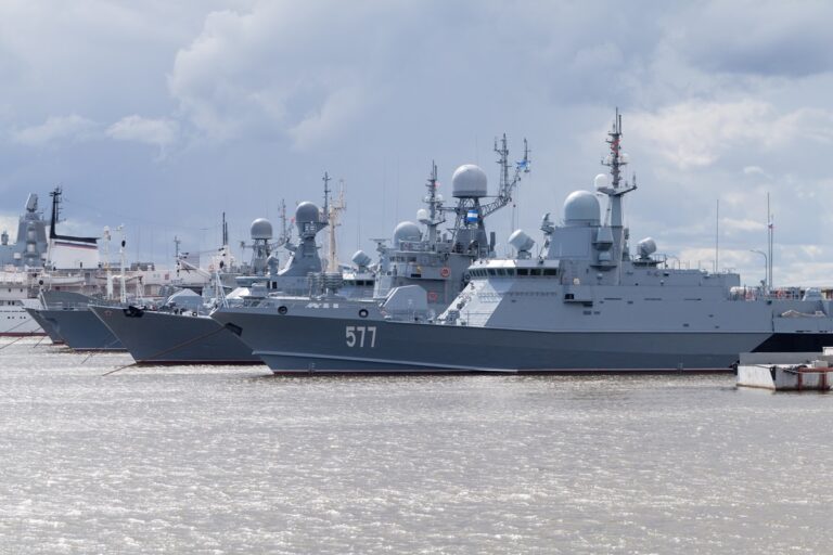 Фото для новини:РФ та Іран розпочали спільні військово-морські навчання