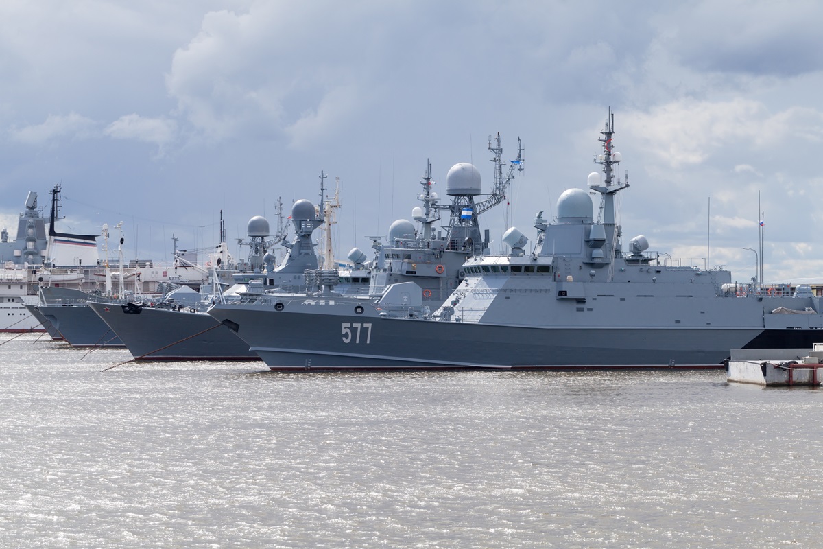 Фото для новини:РФ та Іран розпочали спільні військово-морські навчання