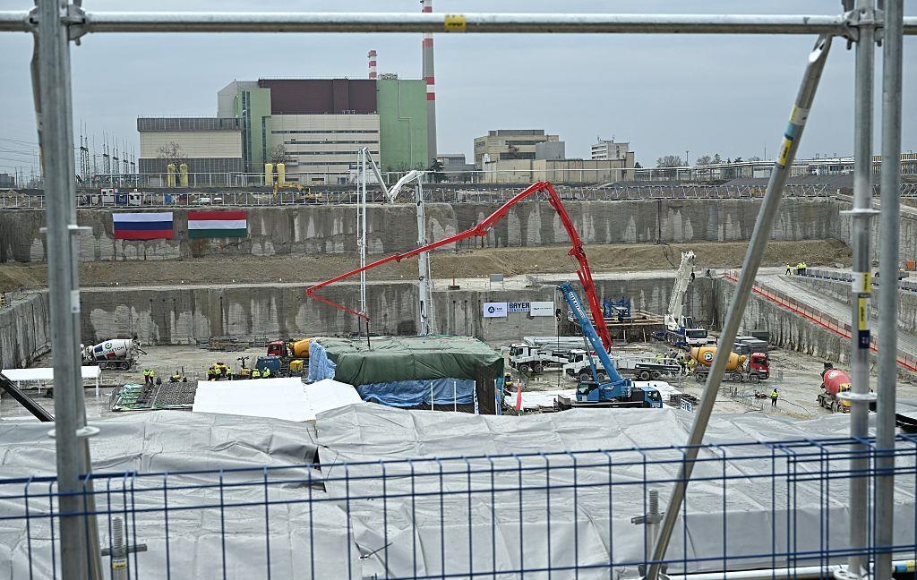 Фото для новини:Росія почала будувати нову АЕС в Угорщині