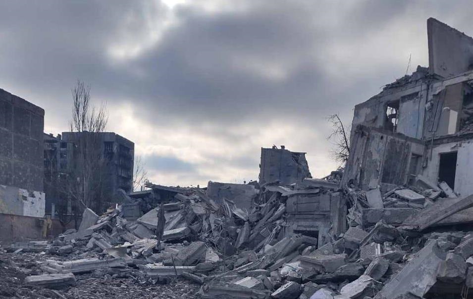 Фото для новини:Росіяни скинули ФАБи на багатоповерхівки у Костянтинівці