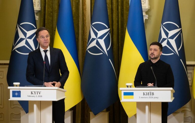 Фото для новини:Рютте гарантував $15 млрд на зброю для України