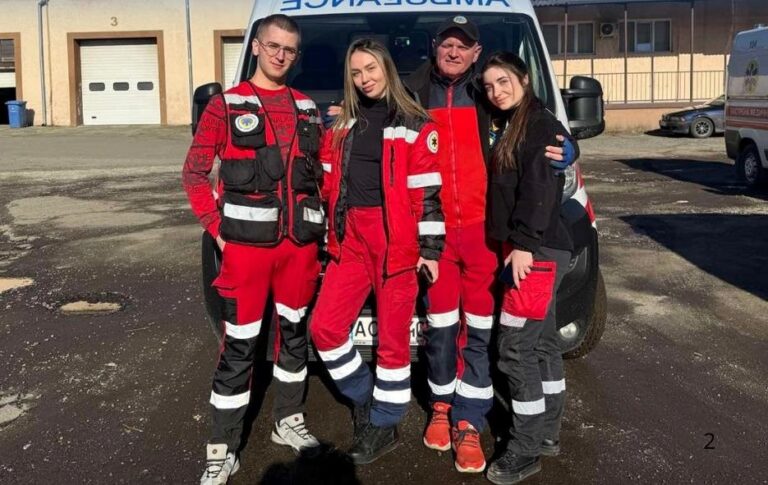 Фото для новини:Серце зупинилося на 25 хвилин: на Закарпатті медики врятували чоловіка