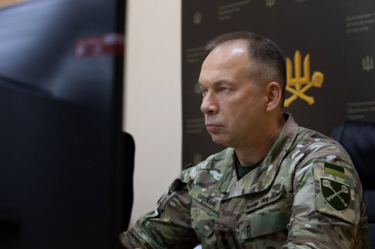 Фото для новини:Сирський назвав результати ударів по РФ