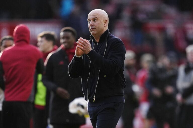 Фото для новини:Слот повідомив про втрати в складі напередодні гри з Вест Гемом