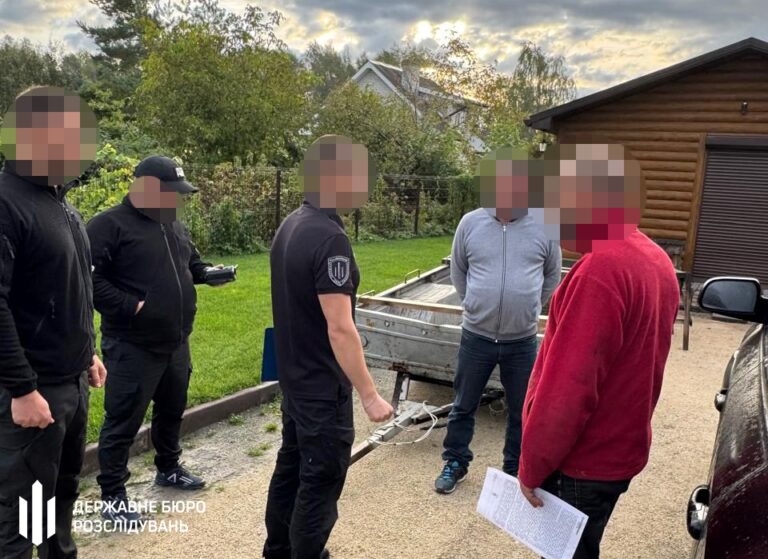 Фото для новини:Справа про зведення котеджу: командир із Рівного повернув державі 3 млн