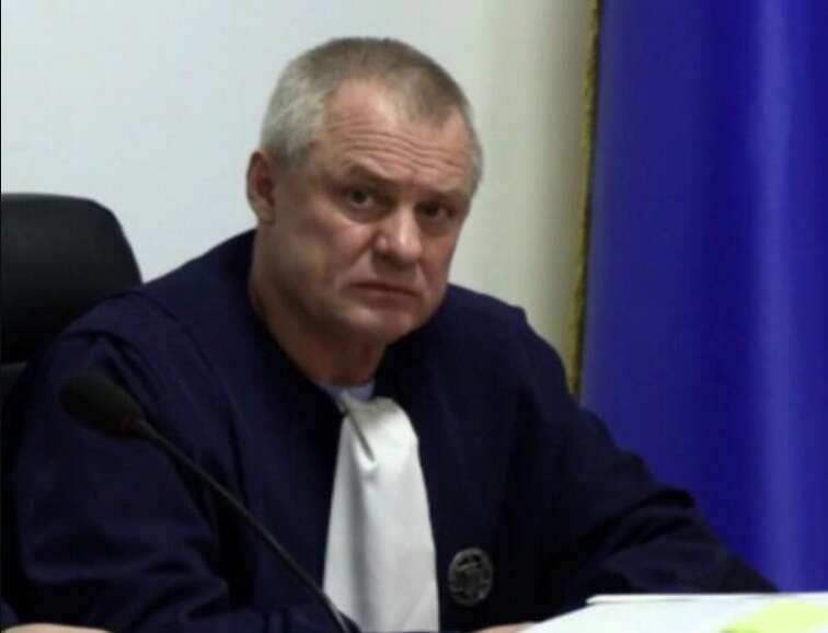 Фото для новини:Суддя Василенко 25 разів відвідував окупований Крим і не задекларував майно в Севастополі та Москві