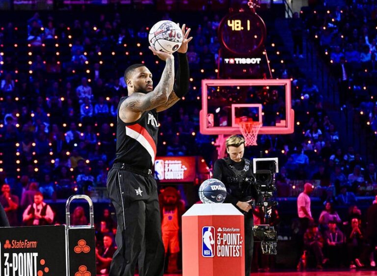 Фото для новини:Тріумф Лілларда у триочкових на Матчі всіх зірок НБА