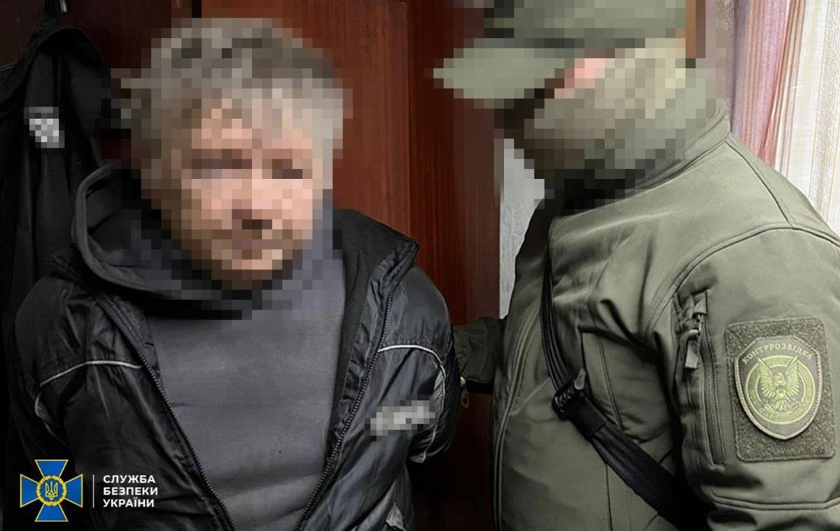 Фото для новини:У Дніпрі агент ГРУ "працював" разом з неповнолітнім сином