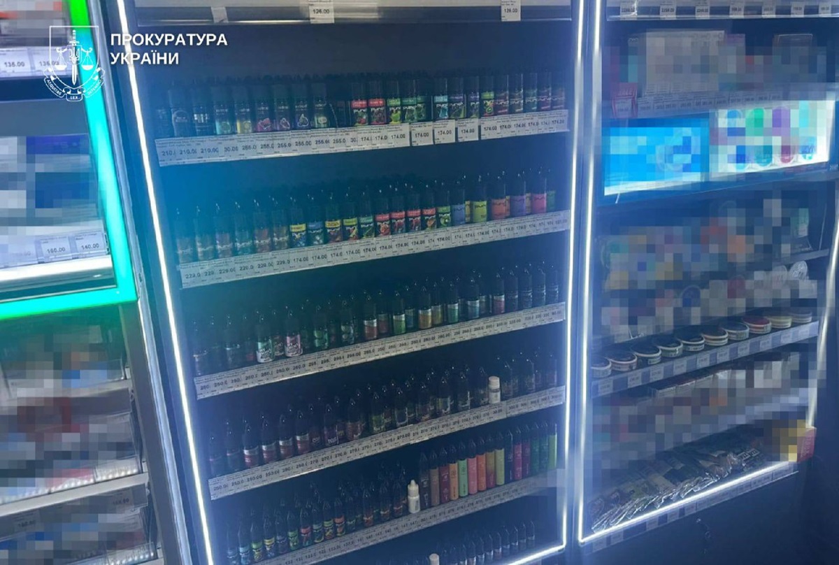 Фото для новини:У Хмельницькому викрили продаж рідин для вейпів на 12 млн