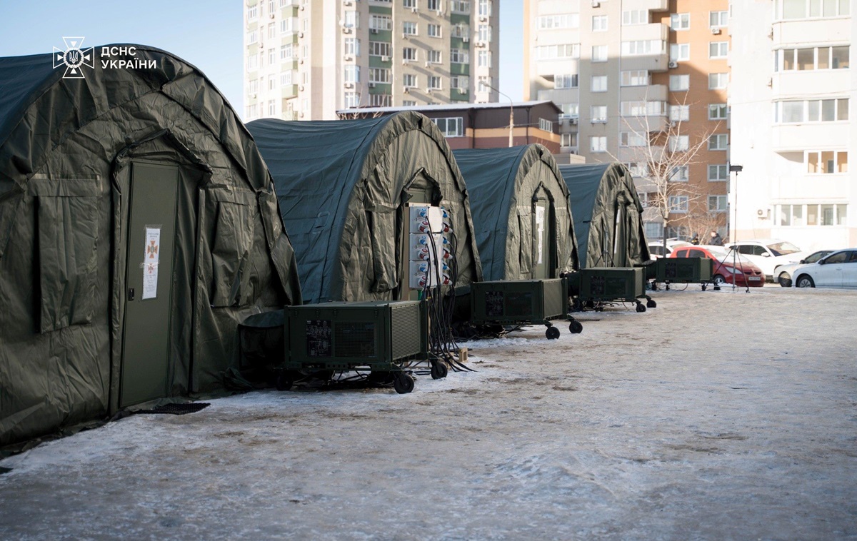 Фото для новини:У Києві понад 1100 будинків три дні без тепла